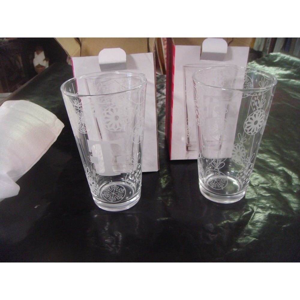 2 lot T-Mobile Snowflake drinking glasses NEW IN GIFT BOX